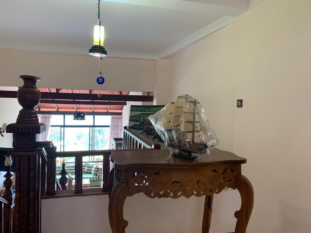 קנדי Luxury Apartment The Walkers Nest מראה חיצוני תמונה